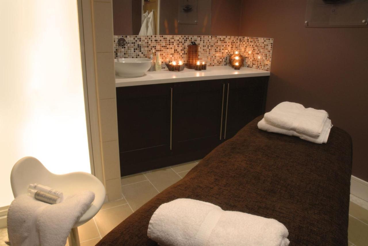 Holiday home Skylark Sleeps 8 Private Hot Tub & Dogs Welcome Nr Padstow, Pool Bar & Watersports